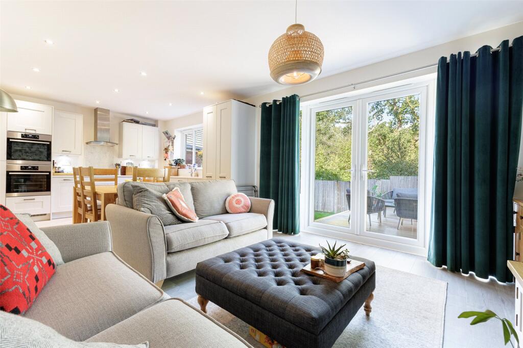 Llwyn y Pia Road, Lisvane, Cardiff, CF14 photo 2