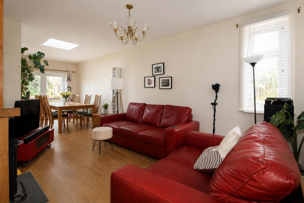 Beechwood Avenue, Tilehurst, Reading - View 6