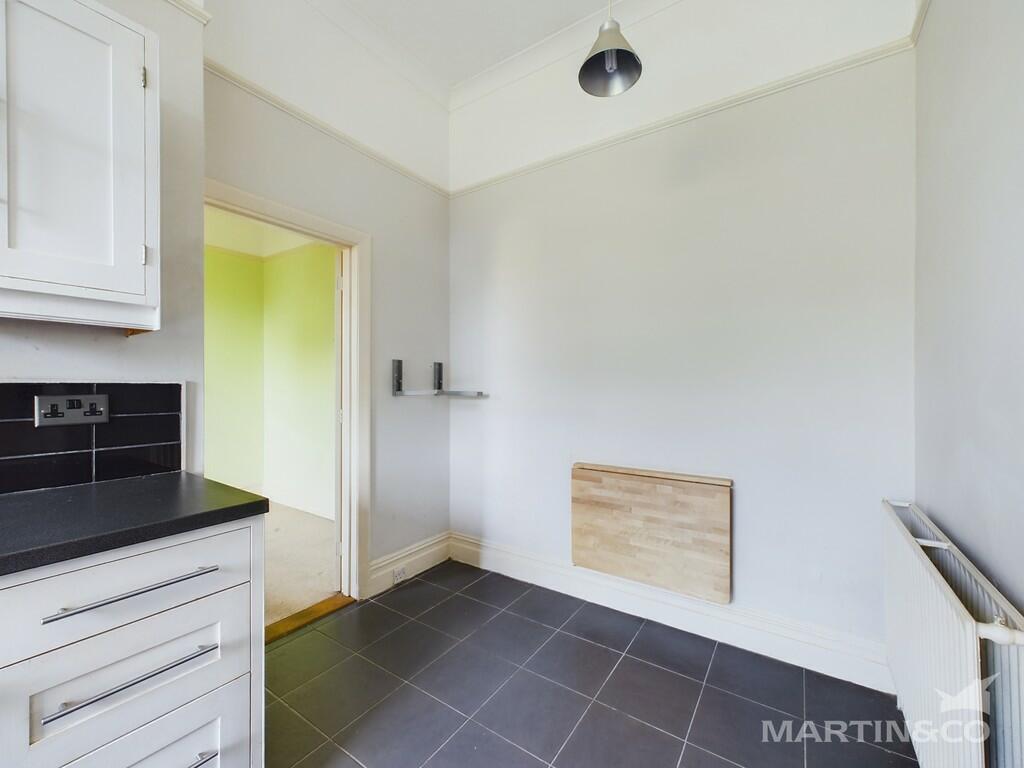 22 Victoria Drive photo 3