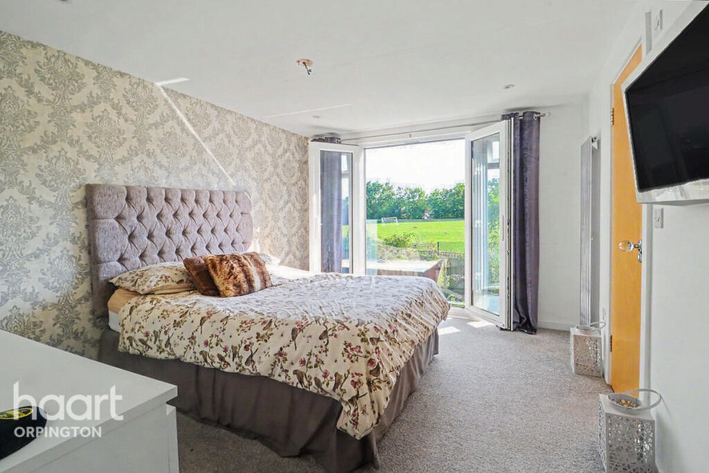 House in London, Leesons, St Paul's Cray - View 2
