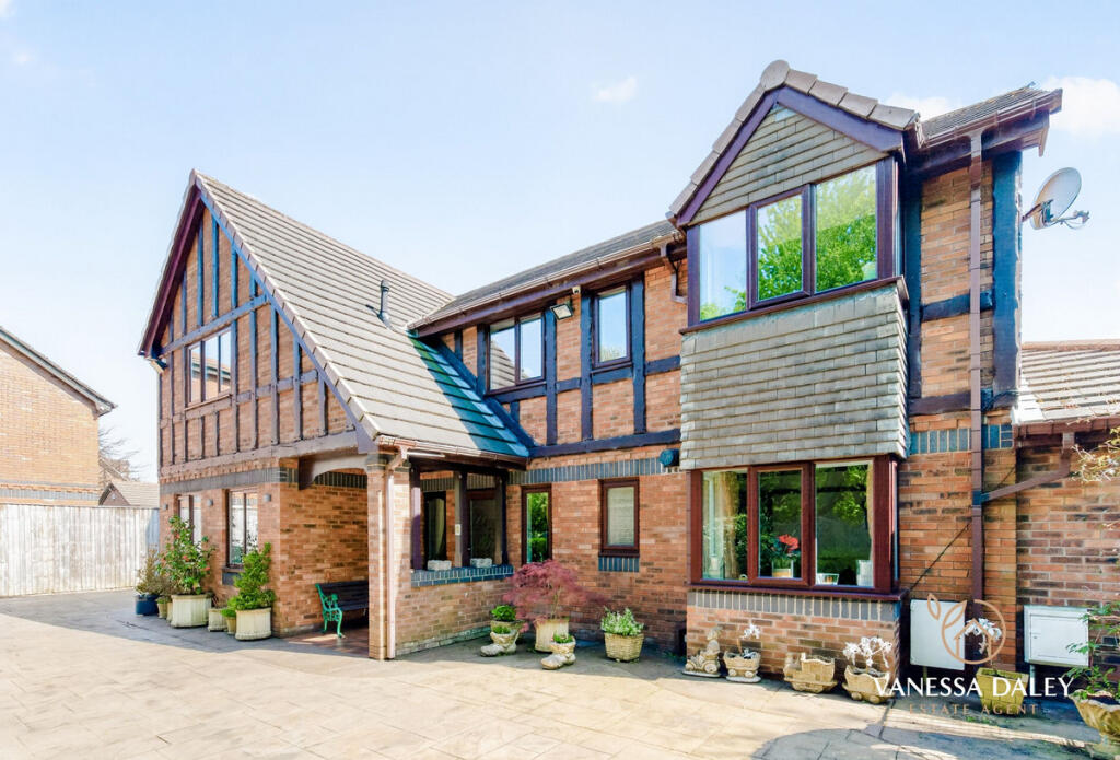 Main image of property: Eton Park, Preston, PR2 9