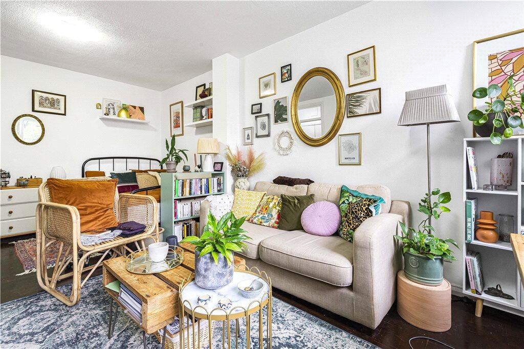 Apartment in London - View 4