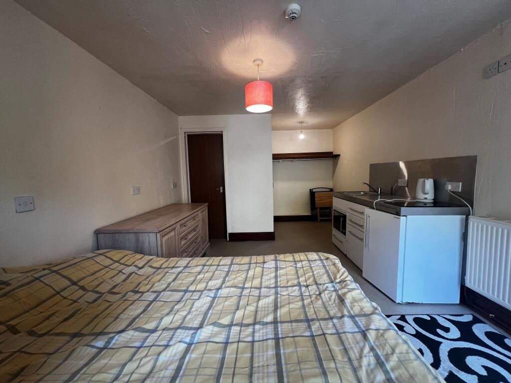 Apartment in Tonbridge - View 4