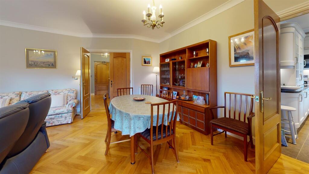 Heather Court, Ilkley, LS29 photo 4