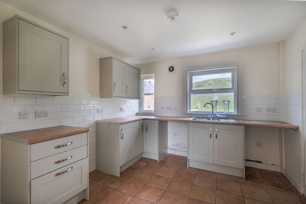 House in Mennock, Dumfries and Galloway - More
