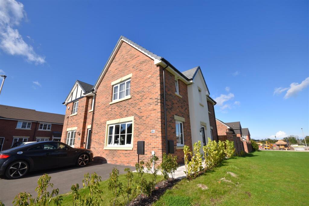 House in Chester, Ellesmere Port - View 2