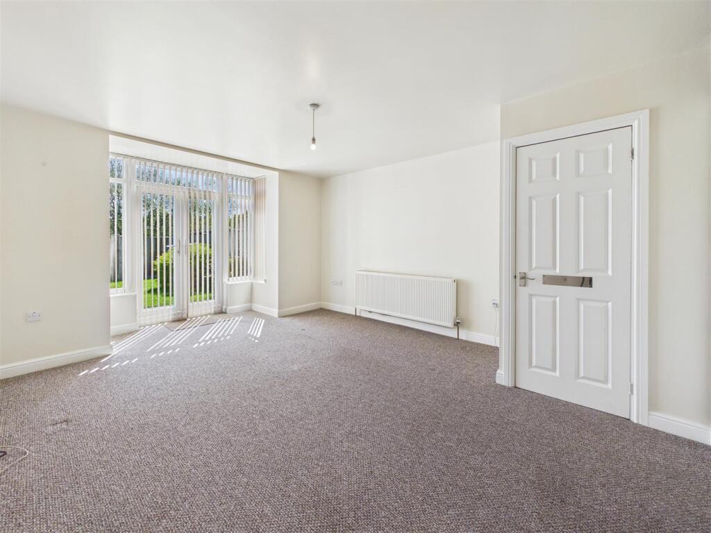 Elm Road, Eckington, Sheffield photo 3