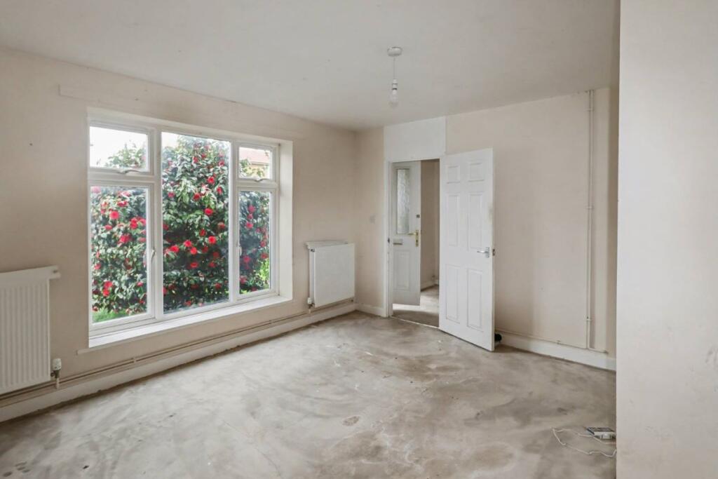 House in Dorset, Bournemouth, Christchurch and Poole - View 4