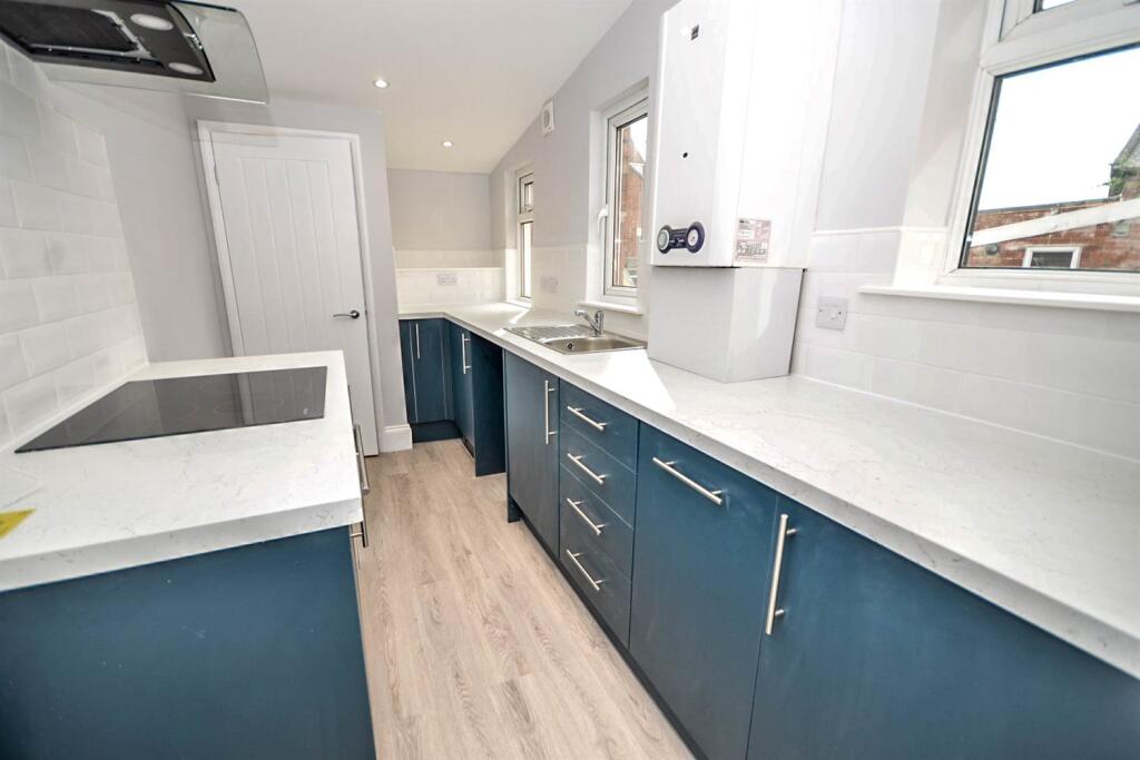 2-bed flat on Baring Street, South Shields, £100,000