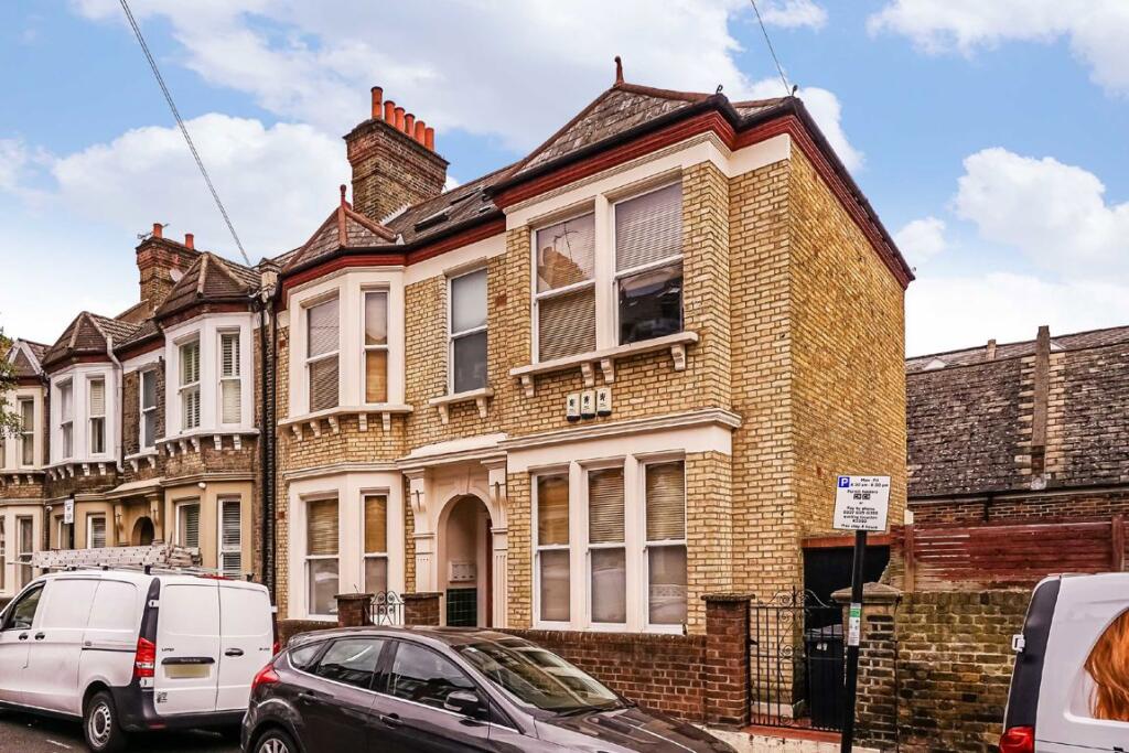 Main image of property: Tremadoc Road, Clapham