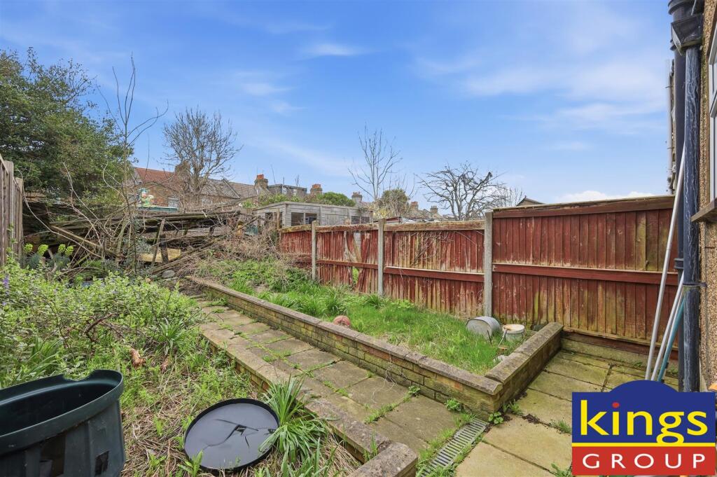 Lopen Road, Edmonton, N18 - View 4