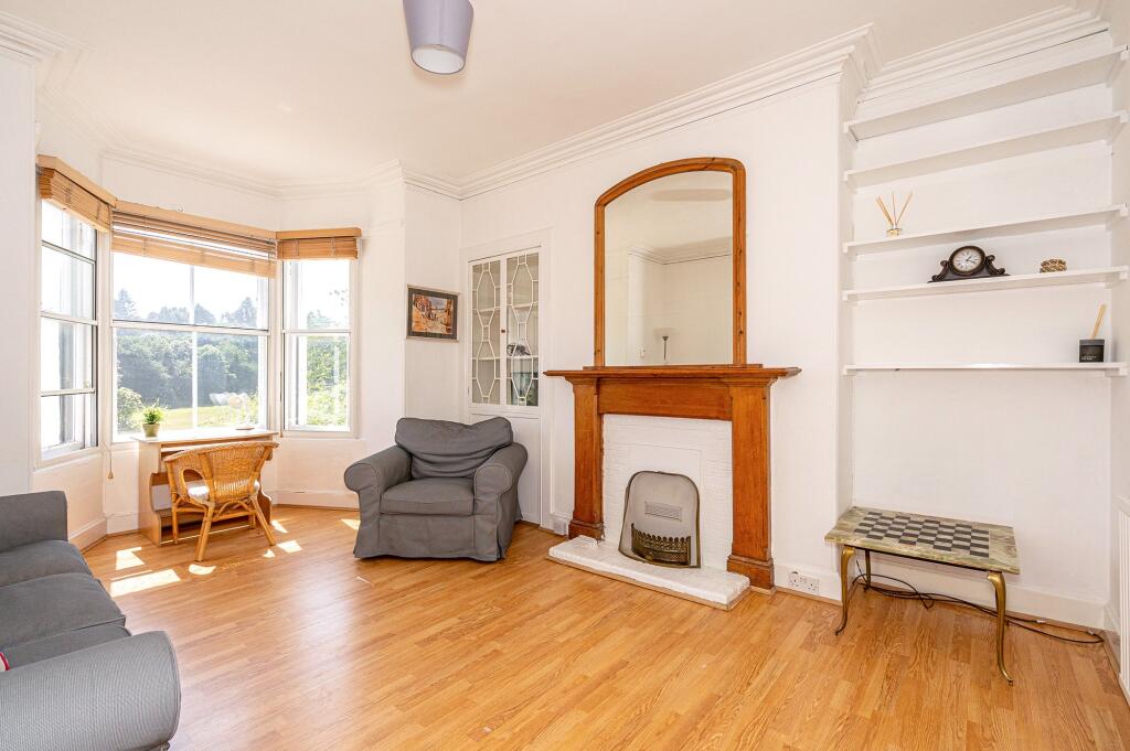 38, Lade Braes, St. Andrews, Fife photo 4