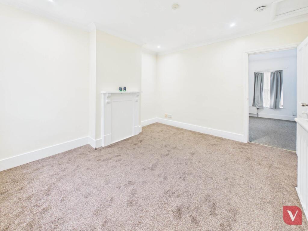 House in Luton - More