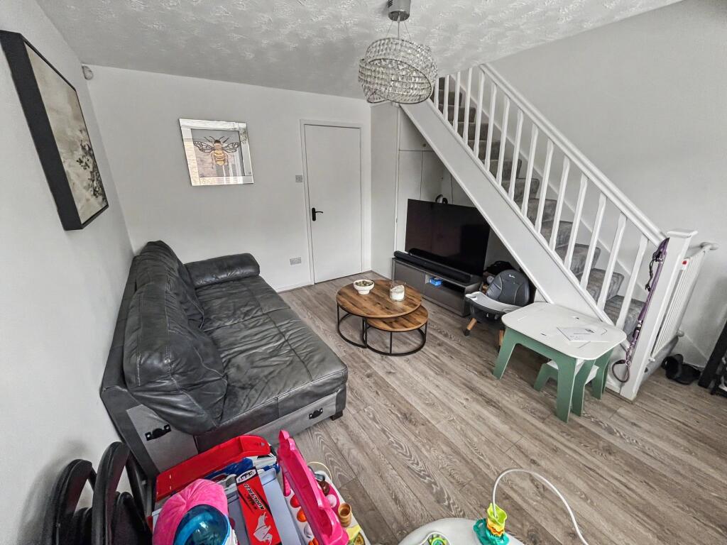 St. Georges Road, Bury, BL9 photo 5