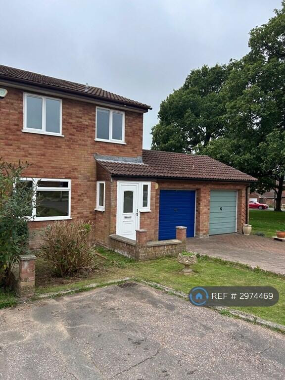 Main image of property: The Oaks, Cullompton, EX15