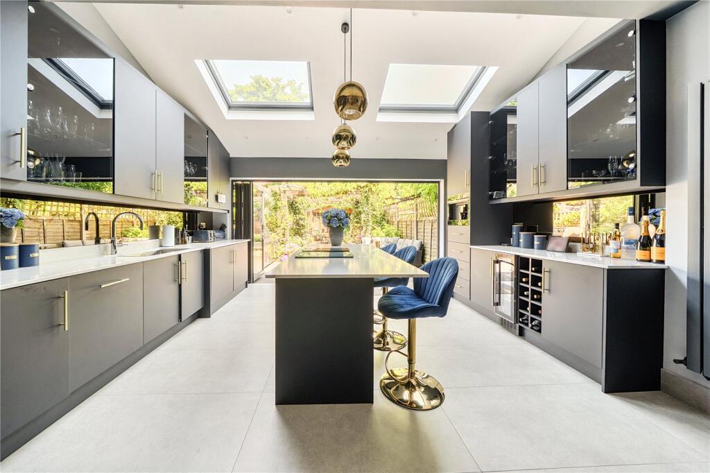 House in London - View 4