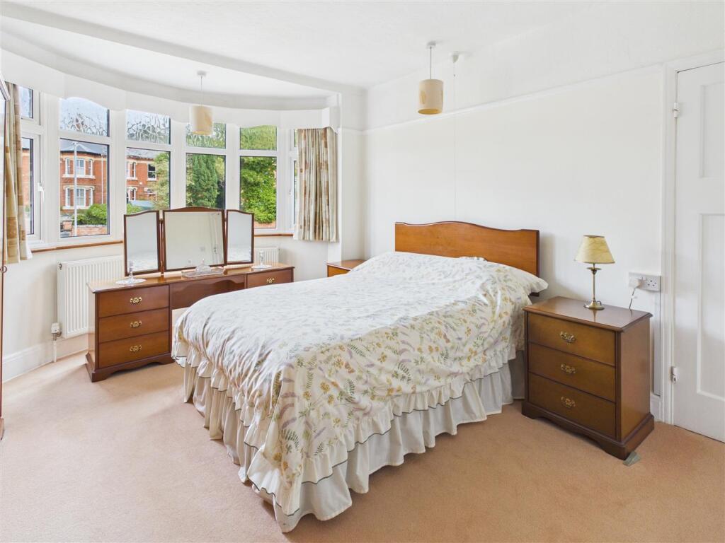 House in Worcester, Worcestershire - View 4
