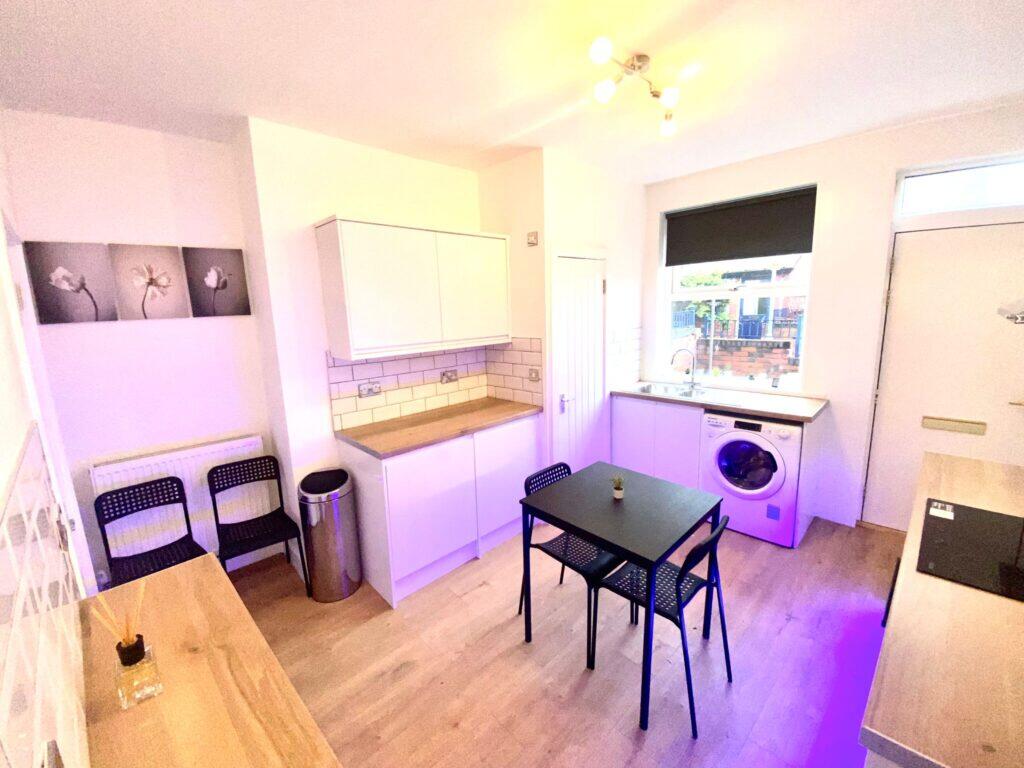 House in Leeds - View 4