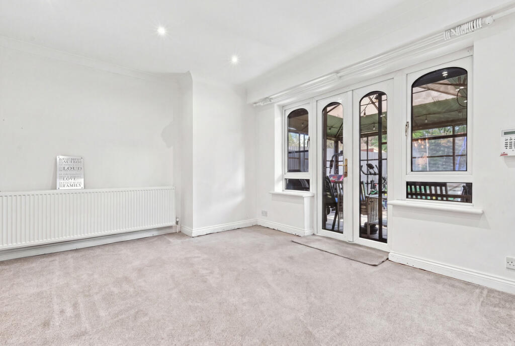 House in Stevenage - View 5