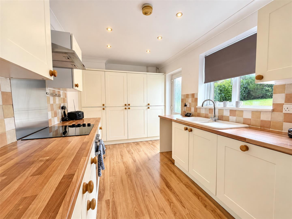 House in Stockport - View 5