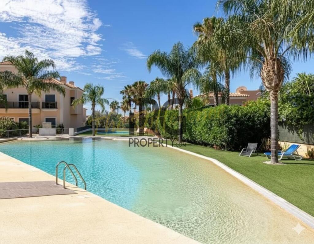 Main image of property: Algarve, Santa Bárbara de Nexe