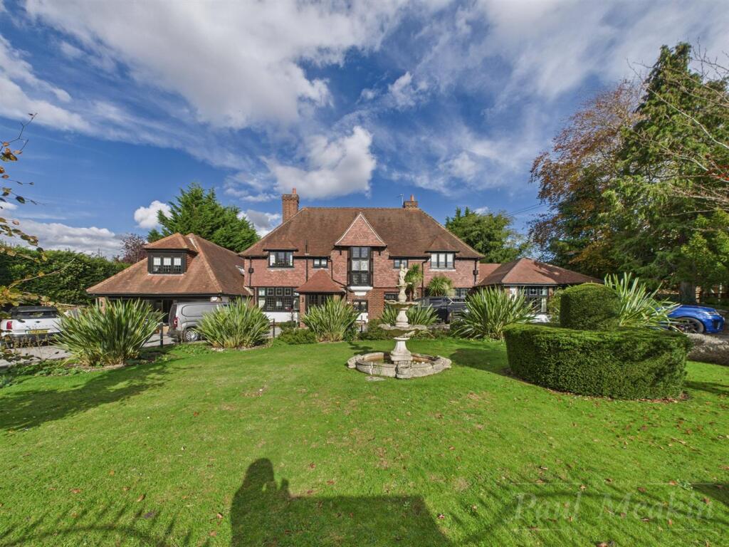5-bed detached on Purley Downs Road, South Croydon, £1,800,000