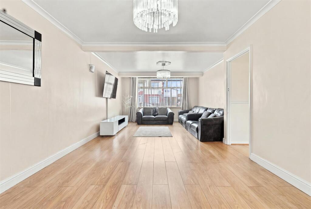House in London - View 5