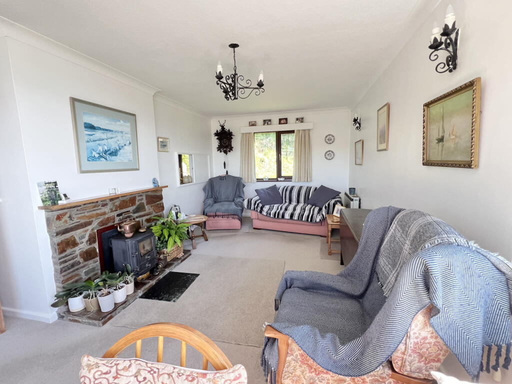 2, Gwelenys Road photo 2