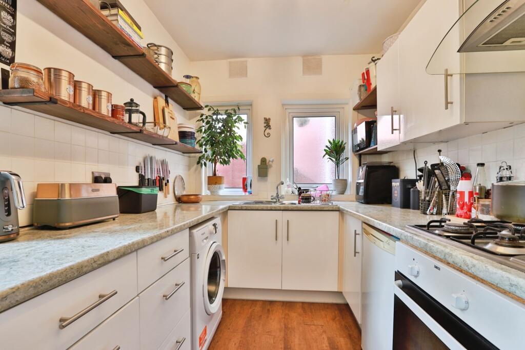 Apartment in Bournemouth - View 4