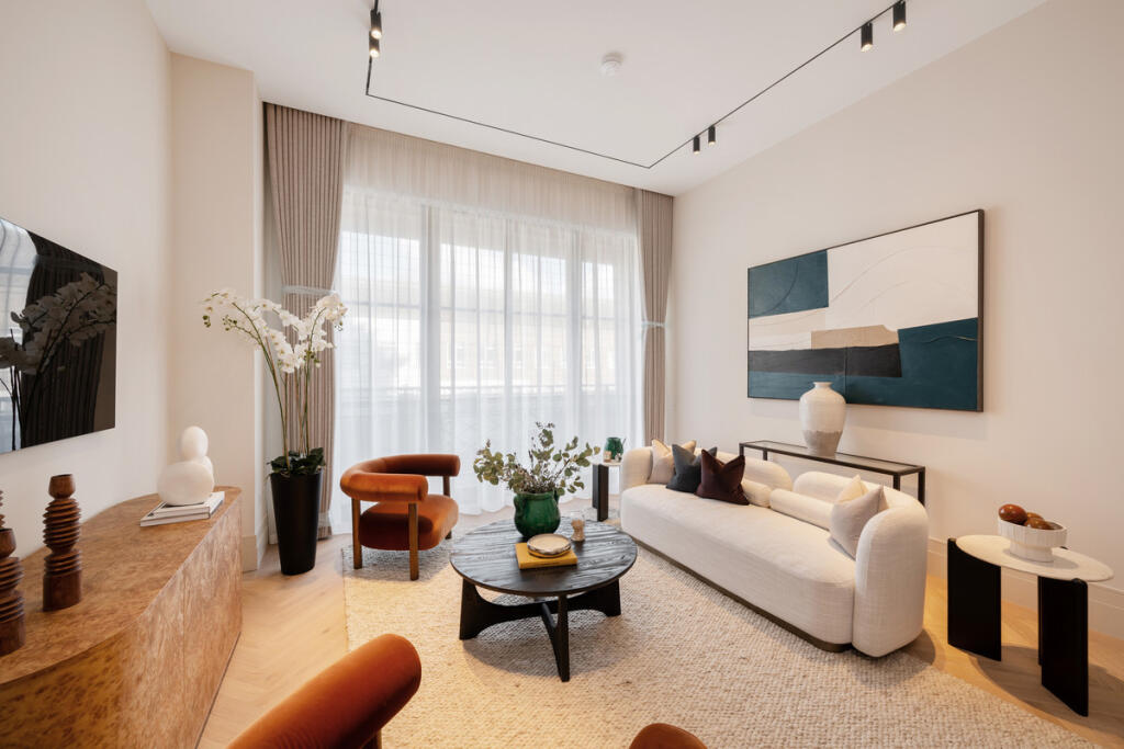 Main image of property: Queensway, London, W2