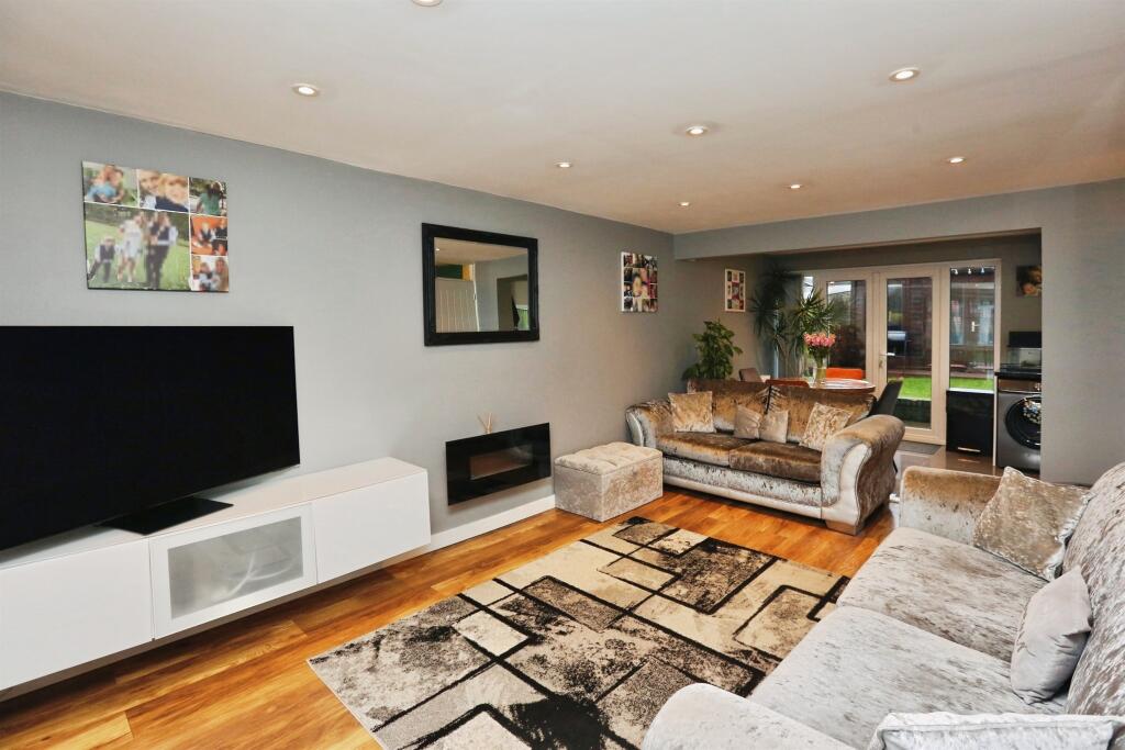 Broadsands Drive, Gosport photo 2