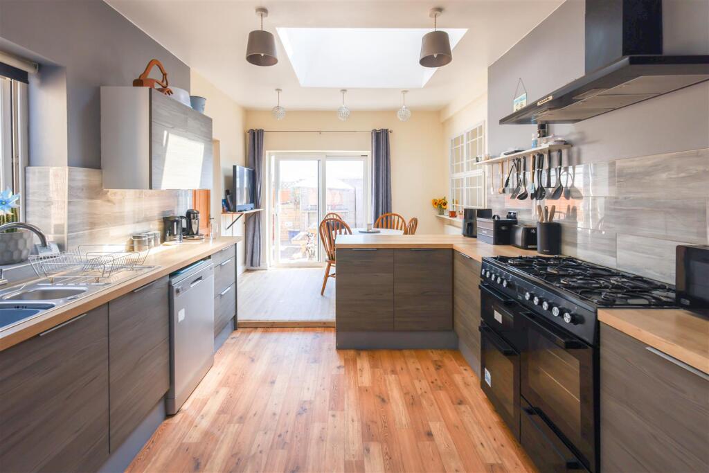 House in Tonbridge - View 3