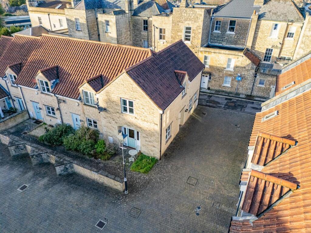 Main image of property: Devonshire Mews, Bath