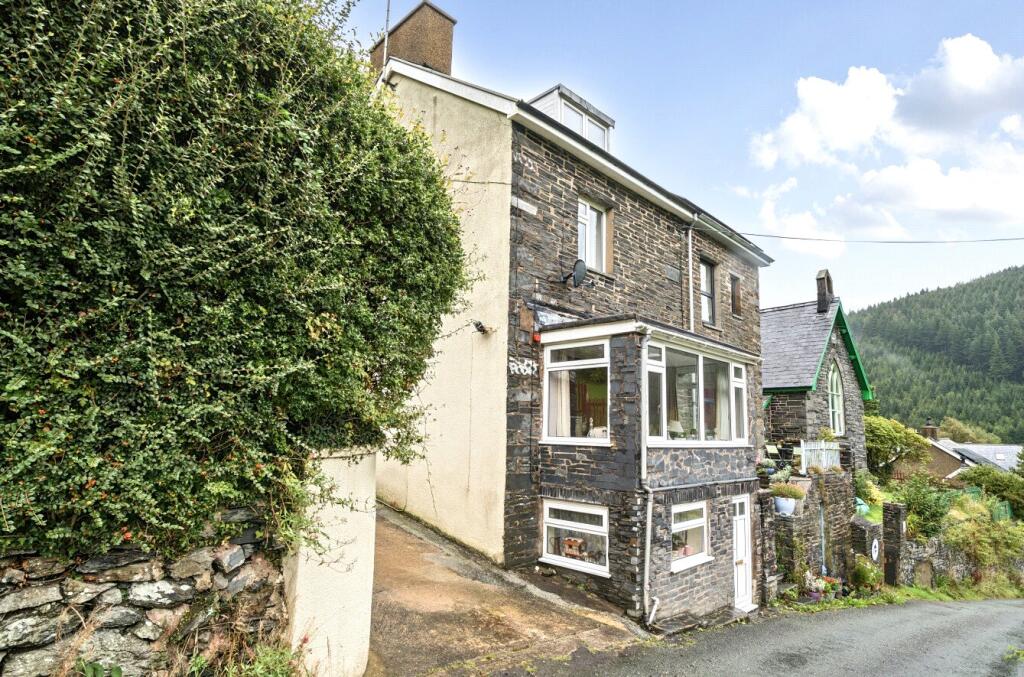 Main image of property: Bronygan, Corris, Machynlleth, Gwynedd, SY20