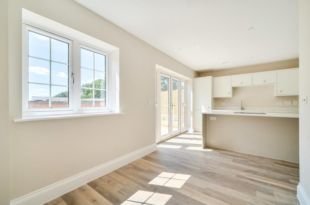House in Southampton - View 5