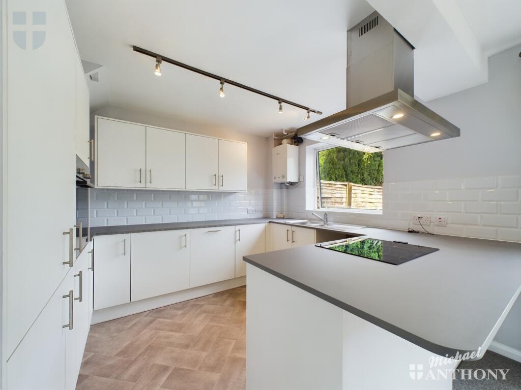 House in Aylesbury, Walton - View 2