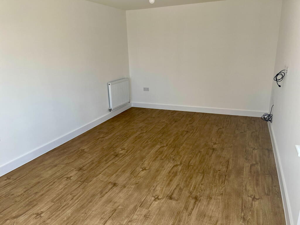 Limetree Way, Barkby, Leicester , Leicestershire, LE7 3AX photo 3