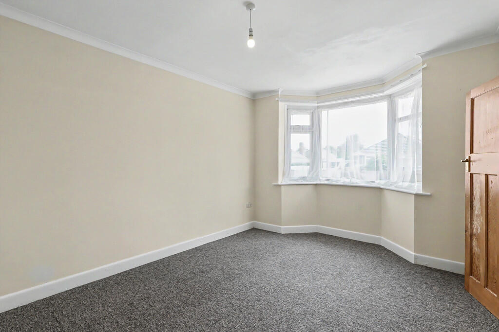 Beresford Road, Parkstone - More