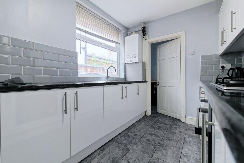 House in Leicester, Westcotes - More