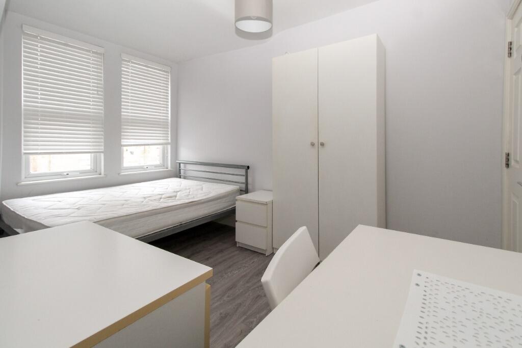 Apartment in Nottingham, Old Lenton, Lenton - View 5