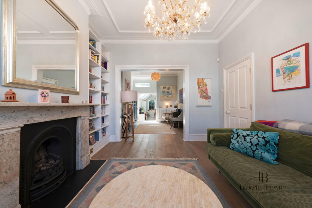 House in London, Queen's Park - View 6