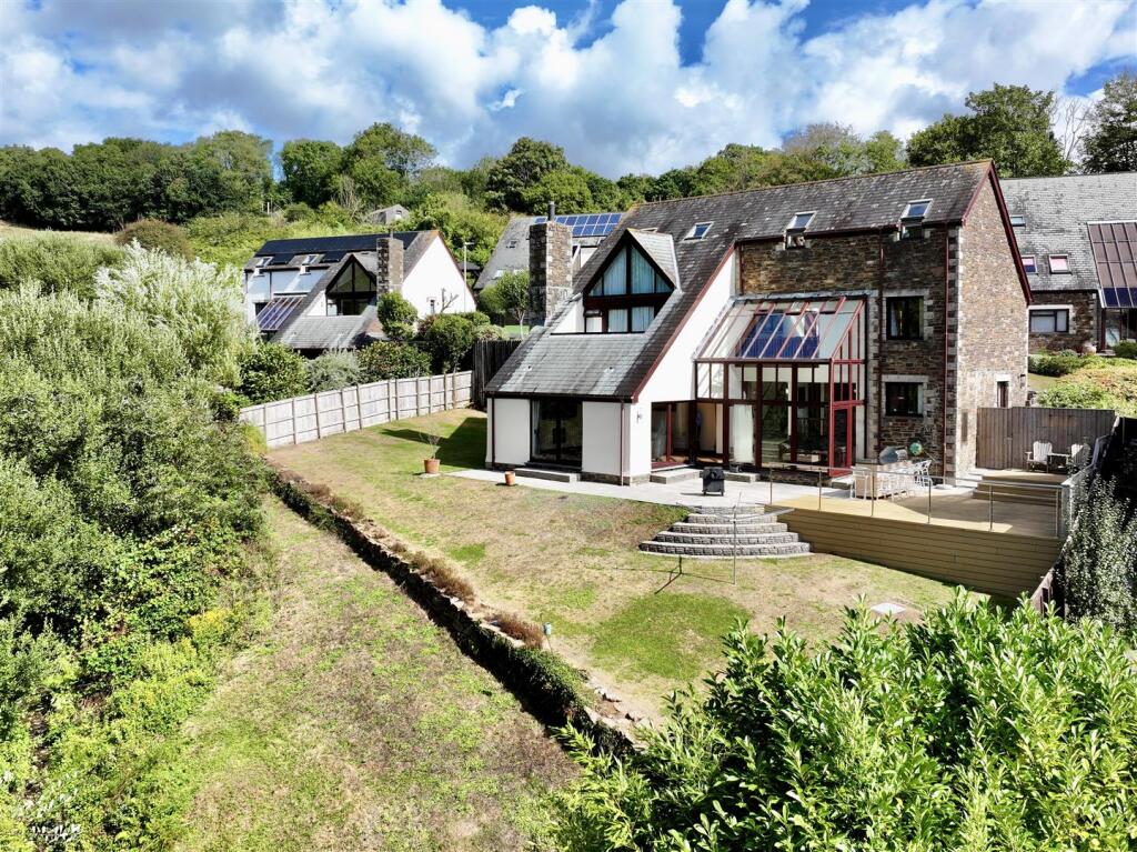 House in Plymouth - View 2