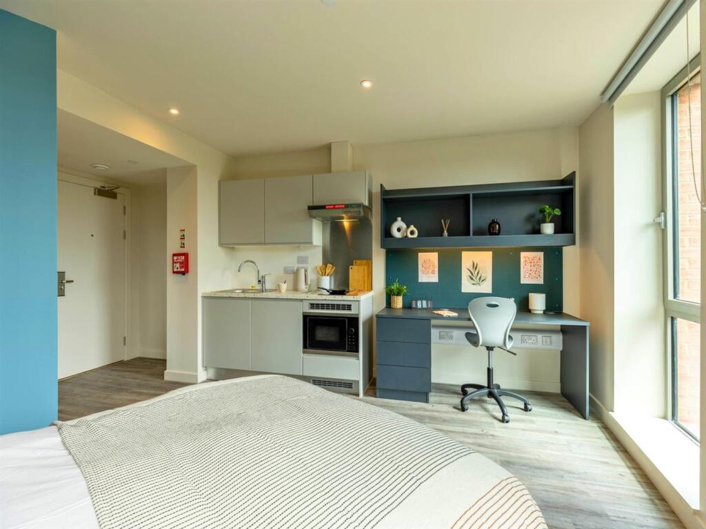 Additional image 16 of Birmingham | Student | September | B30