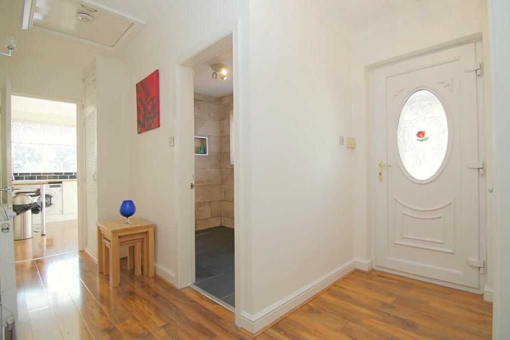 House in Leeds, West Yorkshire - View 4