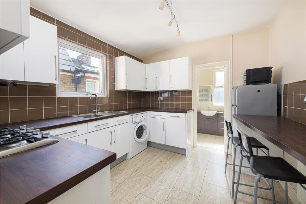 Apartment in London - View 3