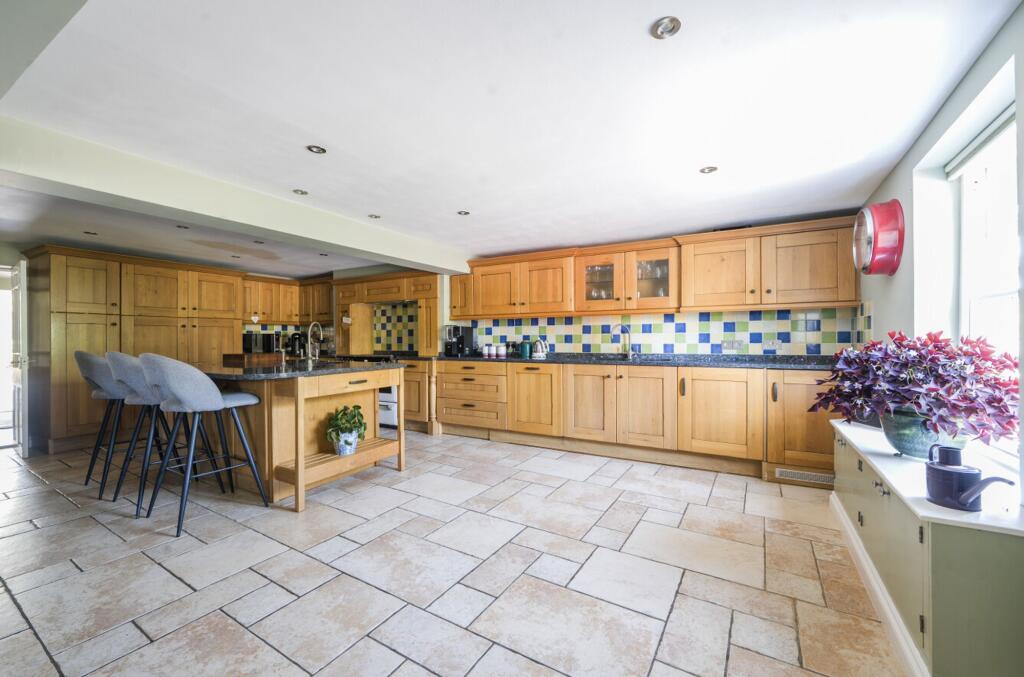 House in Chichester, West Sussex - View 5