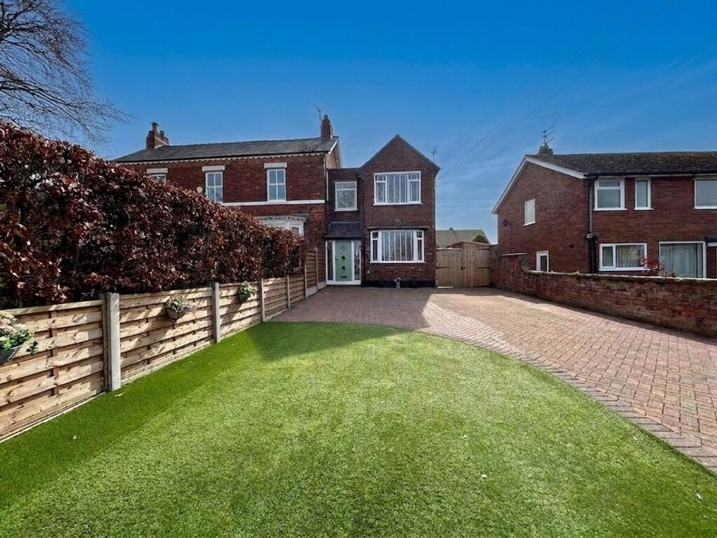 Main image of property: Middlewich Road, Holmes Chapel, CW4