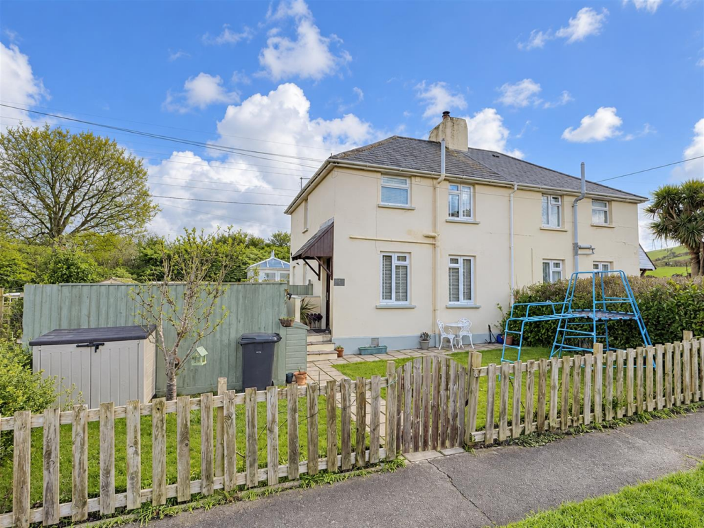 3-bed semi-detached on Edge of Instow village, £375,000