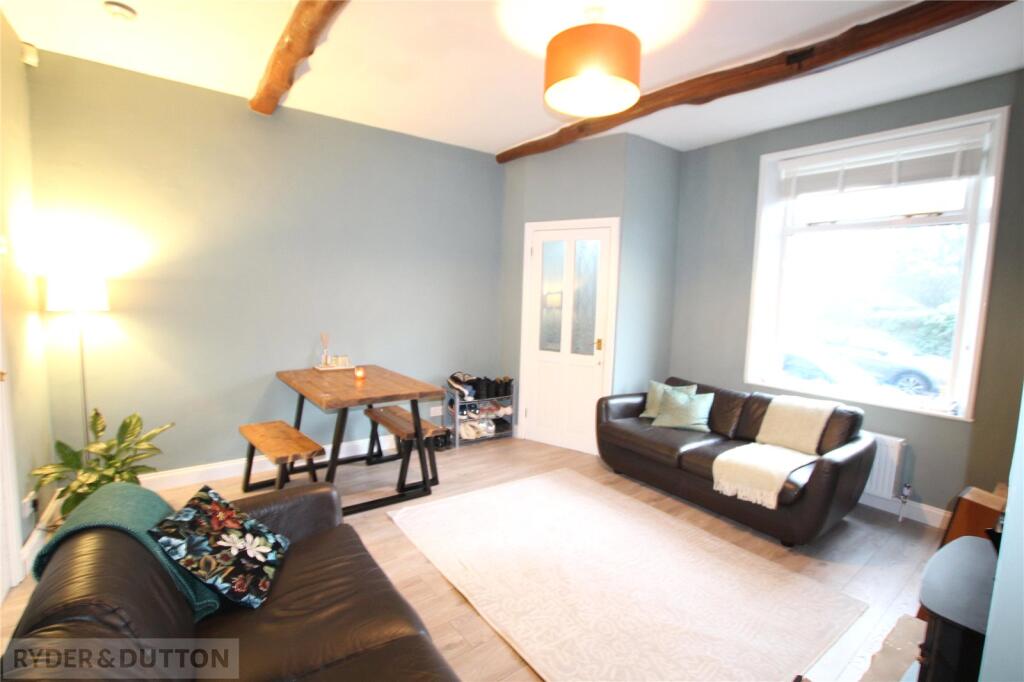 House in Huddersfield - View 4