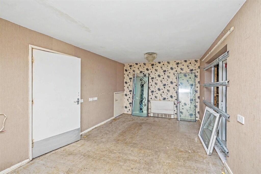 House in London - View 5